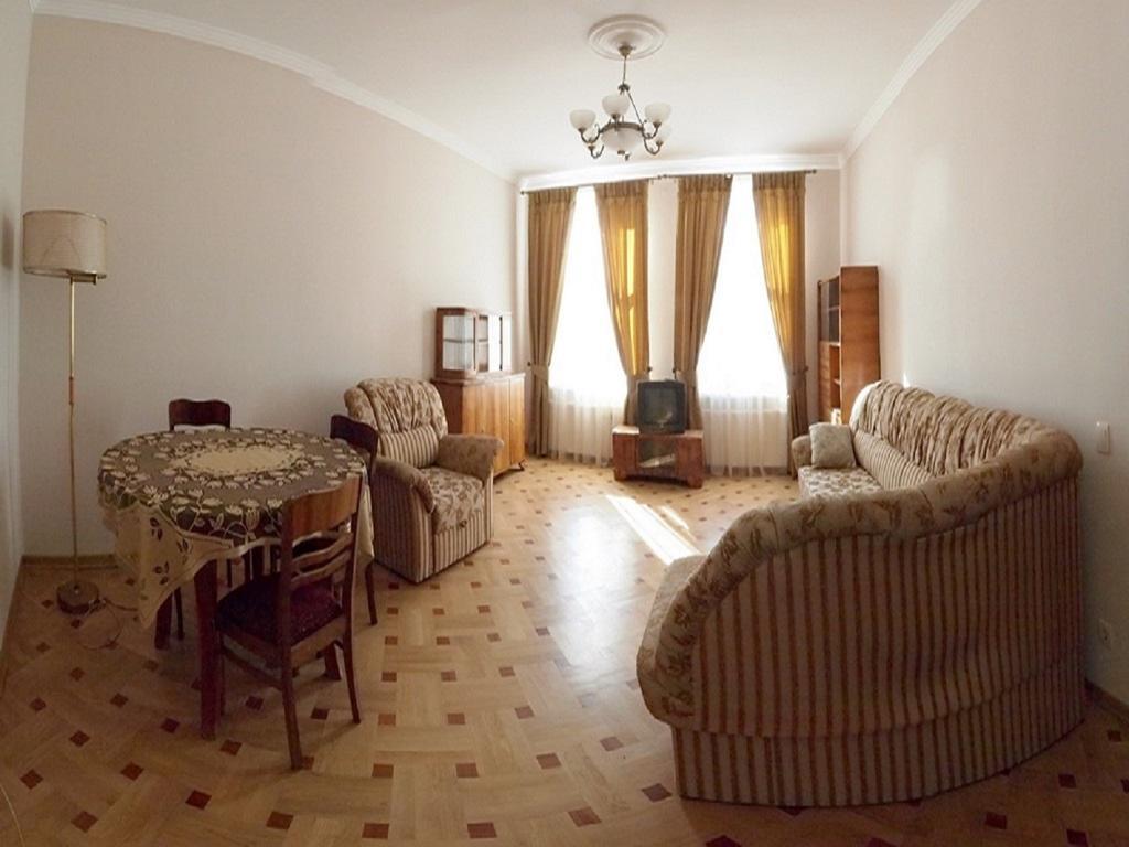 Apartments In Old City Lviv Bagian luar foto